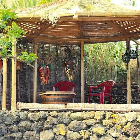 Finca In With Parking Vakantiehuis