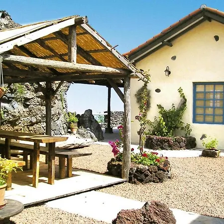 Finca In With Parking Vakantiehuis *